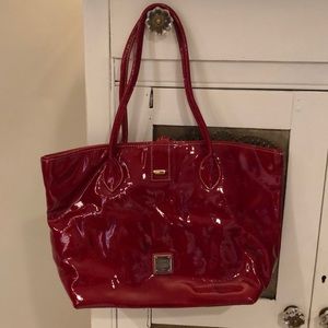 Pre owned Dooney & Bourke Bag.
